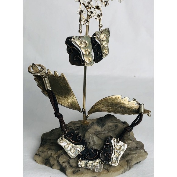 Artisan Jewelry - Vtg 80s Artisan Jewelry Set Silver Bronze Swirl Wire Bracelet Dangling Earrings